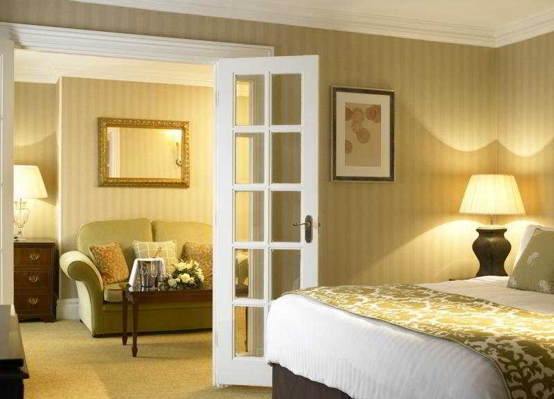 Hotel Delta By Marriott Royal County