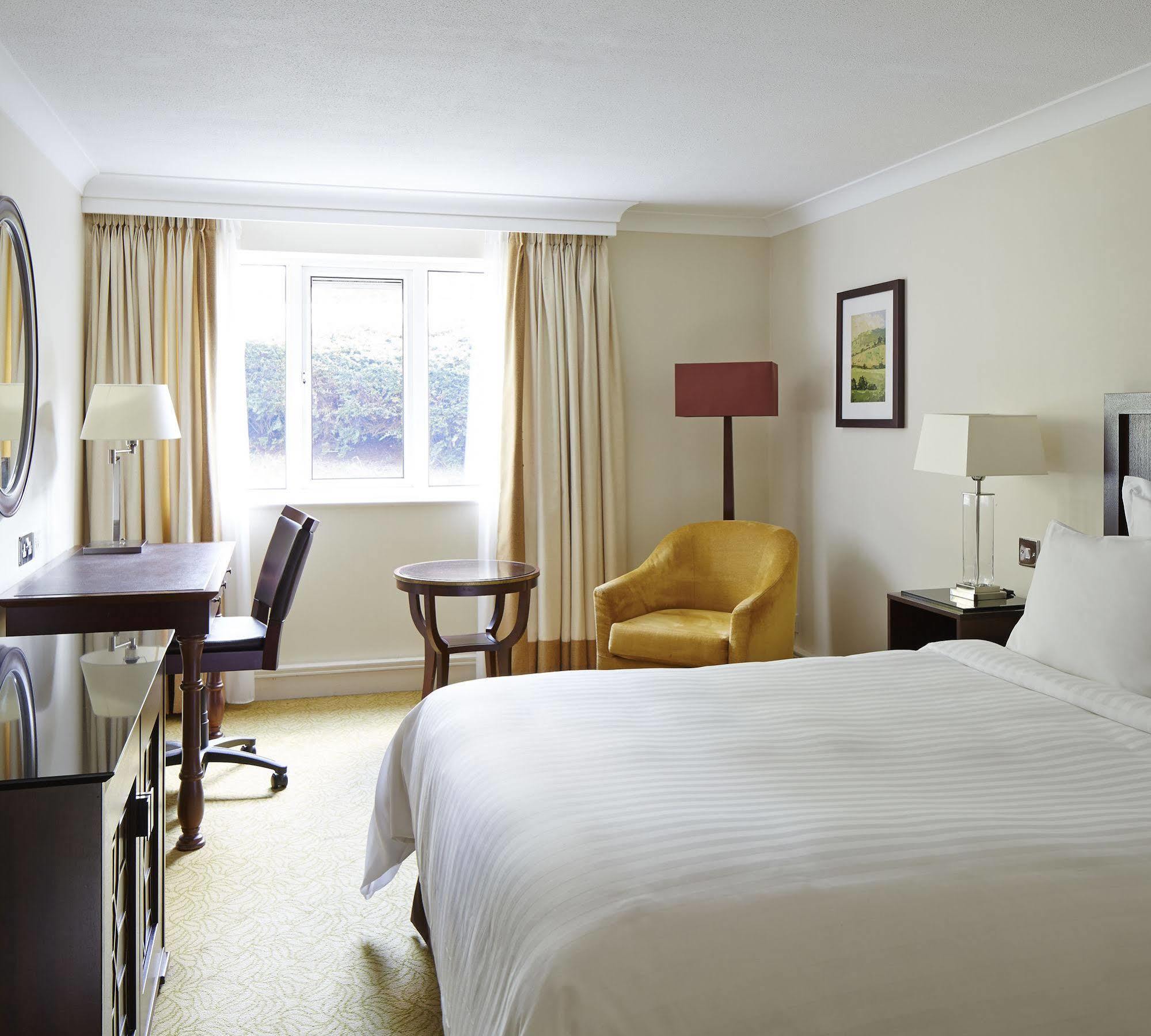 Hotel Delta By Marriott Royal County